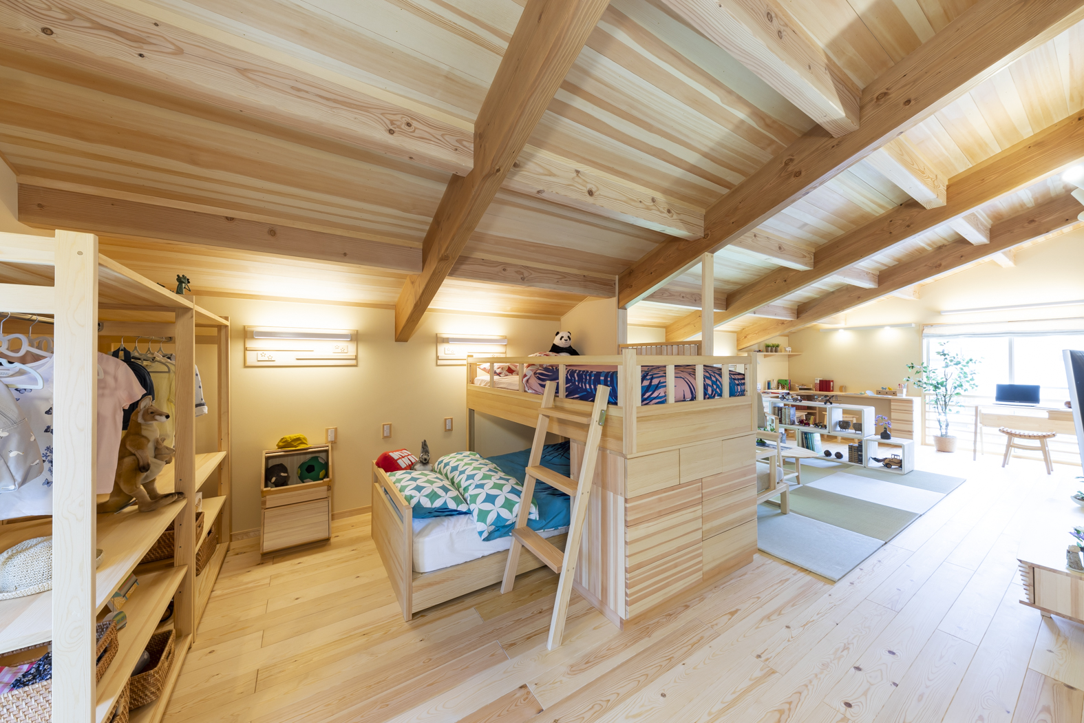 小屋裏　子供部屋